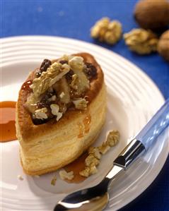 Vol-au-vents de frutas y frutos secos. Receta disponible.
Fruit Vol-au-Vents with Nuts and Raisins.