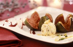 Cocina de Navidad. Higos con helado. Receta disponible. Christmas Cooking. Fig Ice Cream