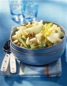 Ensalada de apio, manzana, nueces y pasas. 
Celery, Apple, Walnuts and Raisins Salad.
 Paso a paso disponible. Receta disponible TR