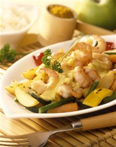 Hortalizas y gambas braseadas. Receta disponible.
Braised Vegetables and Shrimp.
