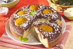 Tarta con melocotones. Receta disponible.
