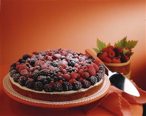 Tarta de frutas del bosque. Receta disponible TR