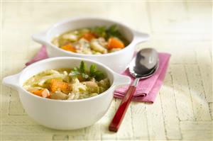 Sopa de callos y hortalizas (Busecca). Cocina italiana.