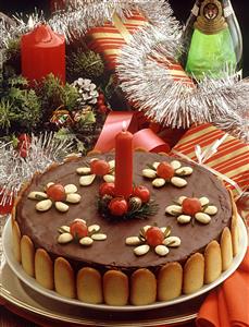 Cocina de Navidad. Tarta de chocolate. Receta disponible.