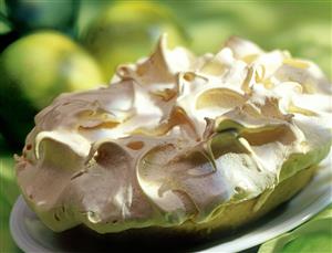 Macedonia de melon con merengue. Receta disponible.