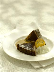 Pastel de chocolate con naranja confitada. Receta disponible