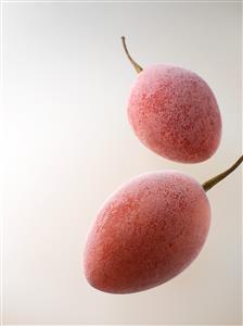 Frozen plums