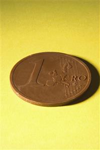 Moneda de chocolate.